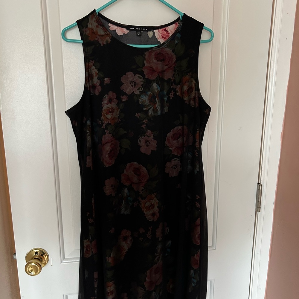 Chic Black Floral Midi Dress